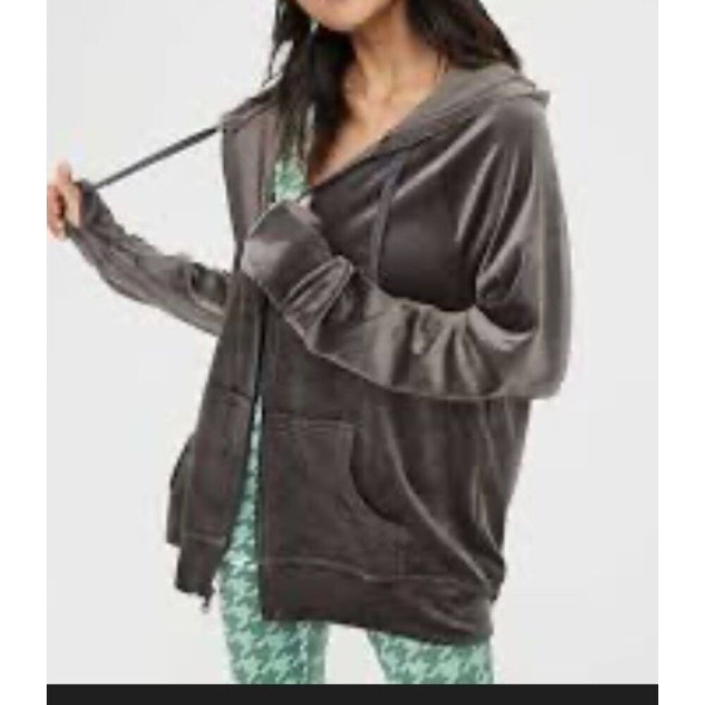Offline by aerie After Party velour zip front hooded jacket